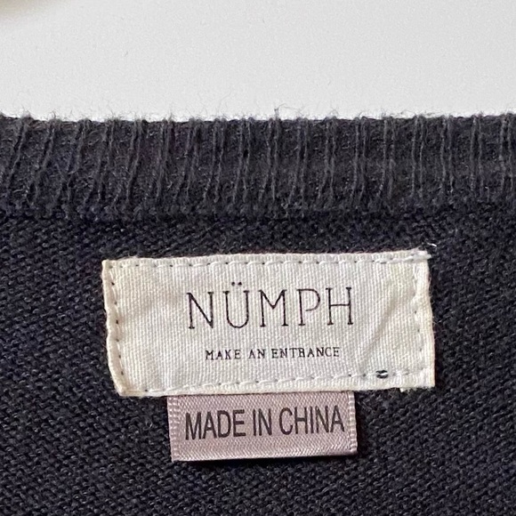 Numph Navy polkadot Cardigan in Size Medium - Picture 10 of 10